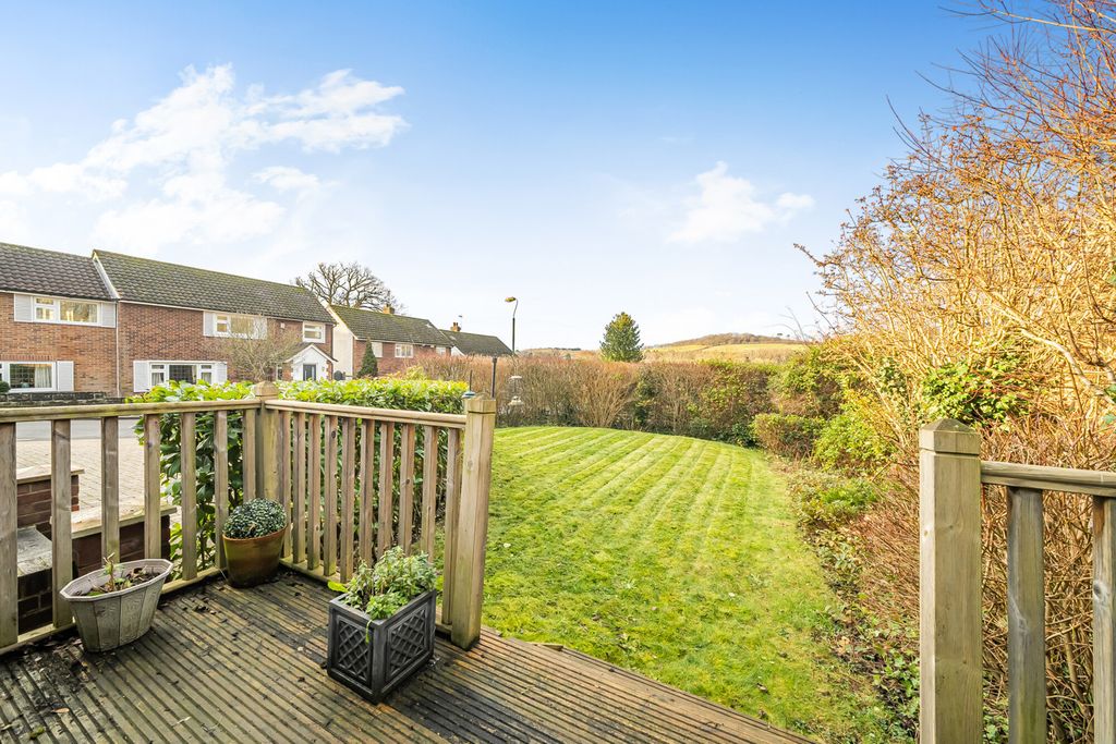 Property photo 3 of 19 Garden