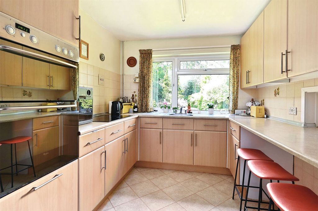 Property photo 2 of 14 Picture No. 13