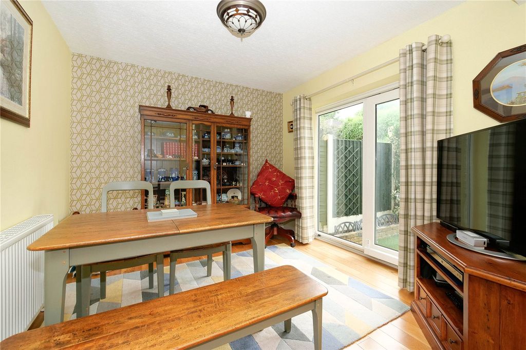 Property photo 3 of 21 Picture No. 03