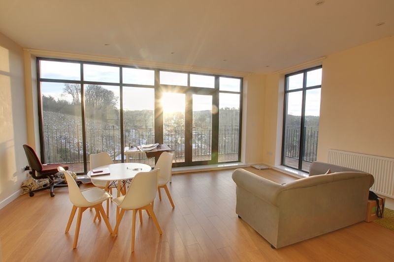 Property photo 2 of 8 Photo 6