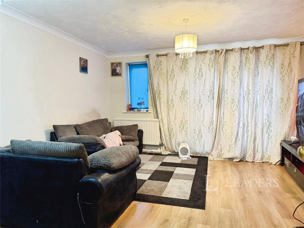 Property photo 2 of 9 Picture No. 08