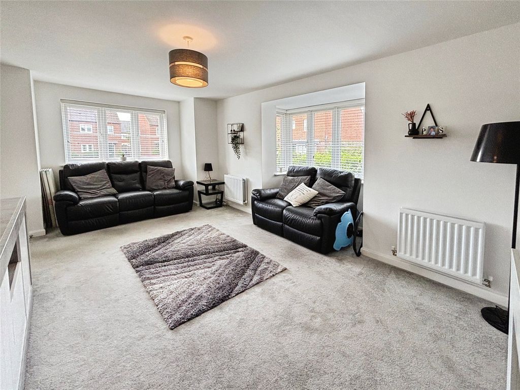 Property photo 3 of 14 Picture No. 28