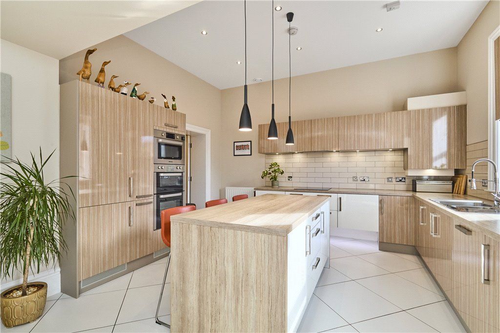 Property photo 3 of 34 Picture No. 20