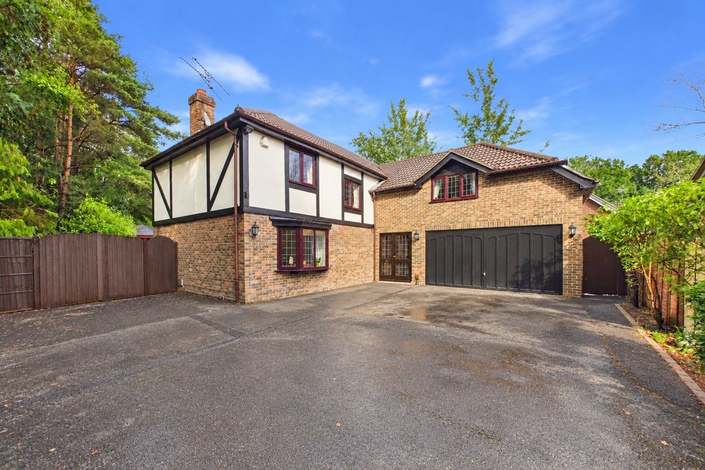 Property photo 1 of 19 Picture No. 08