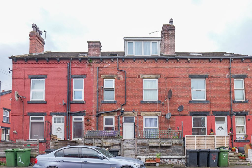 Property photo 1 of 23