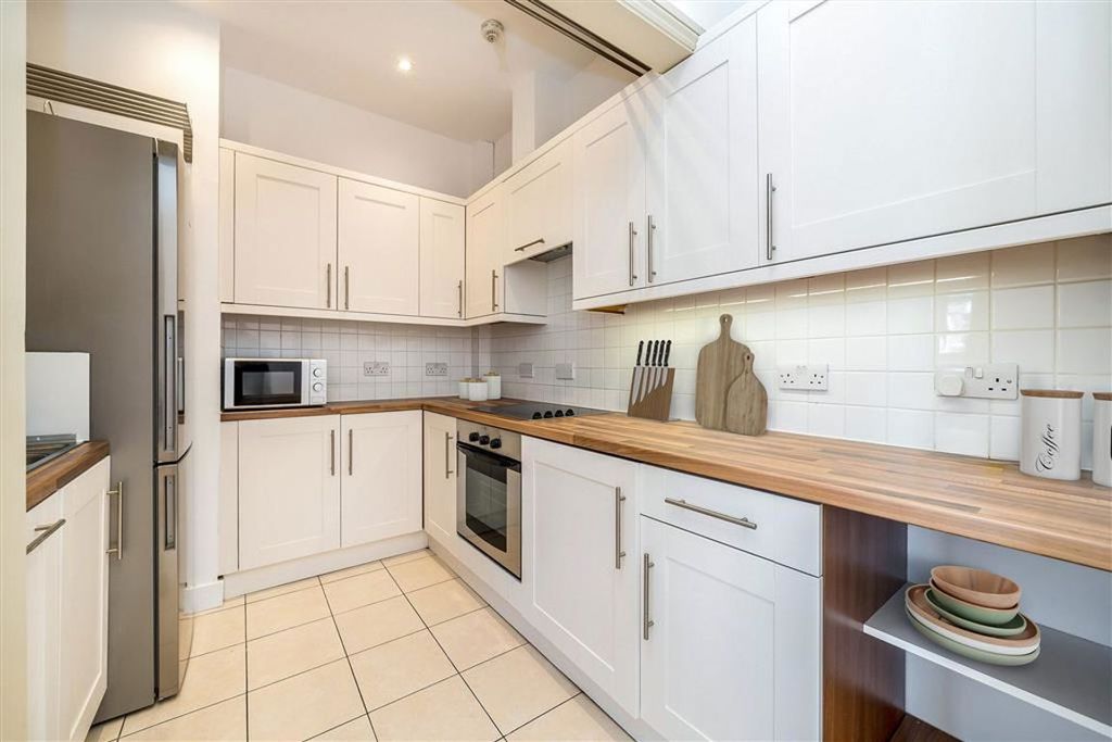 Property photo 2 of 5