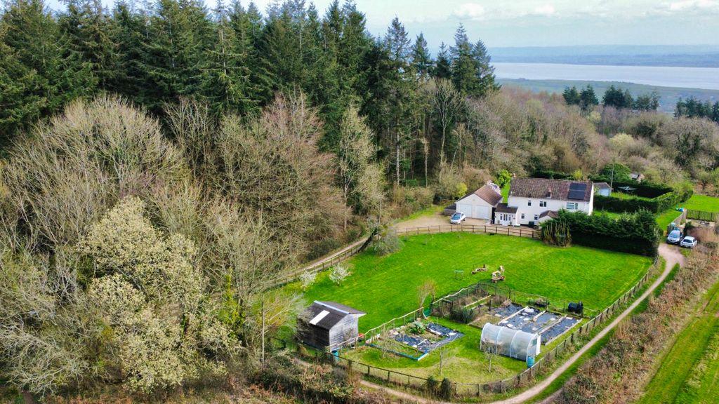 Property photo 1 of 31