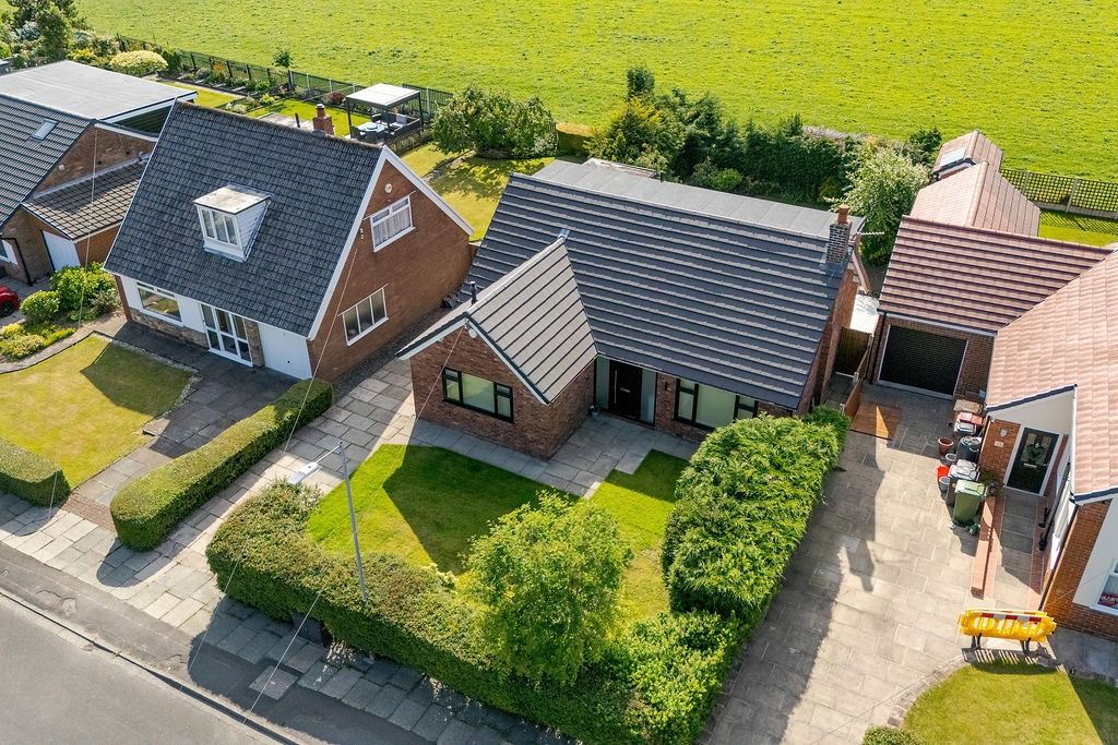 Property photo 3 of 43 4262175