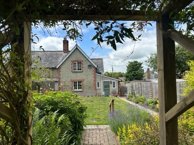 Property photo 3 of 20 Garden4.Jpg