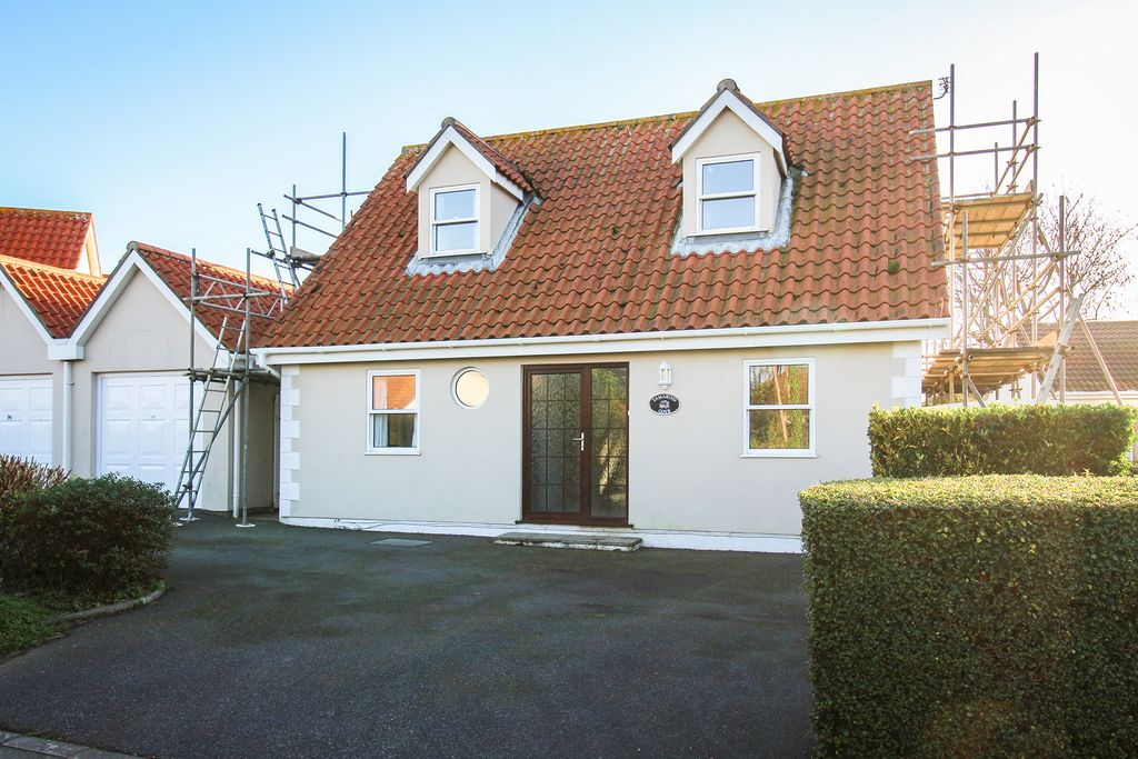 Property photo 1 of 12 Photo 0