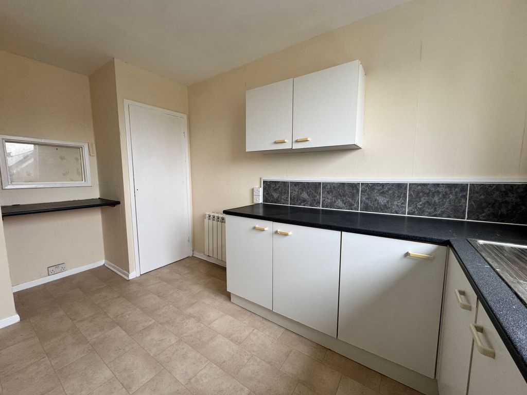 Property photo 3 of 12 Image