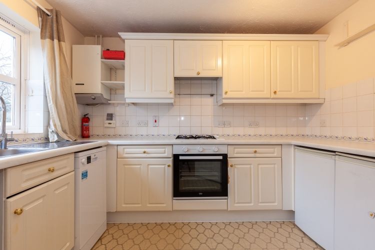 Property photo 2 of 8 242789
