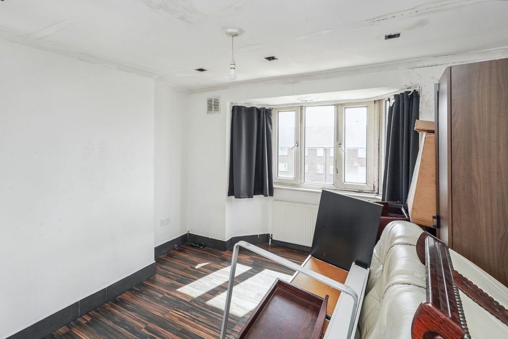 Property photo 3 of 10 712D Kenton Road, Kenton, Harrow, Ha3 9Qx