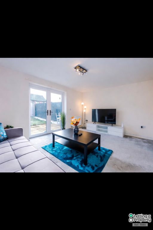 Property photo 2 of 11