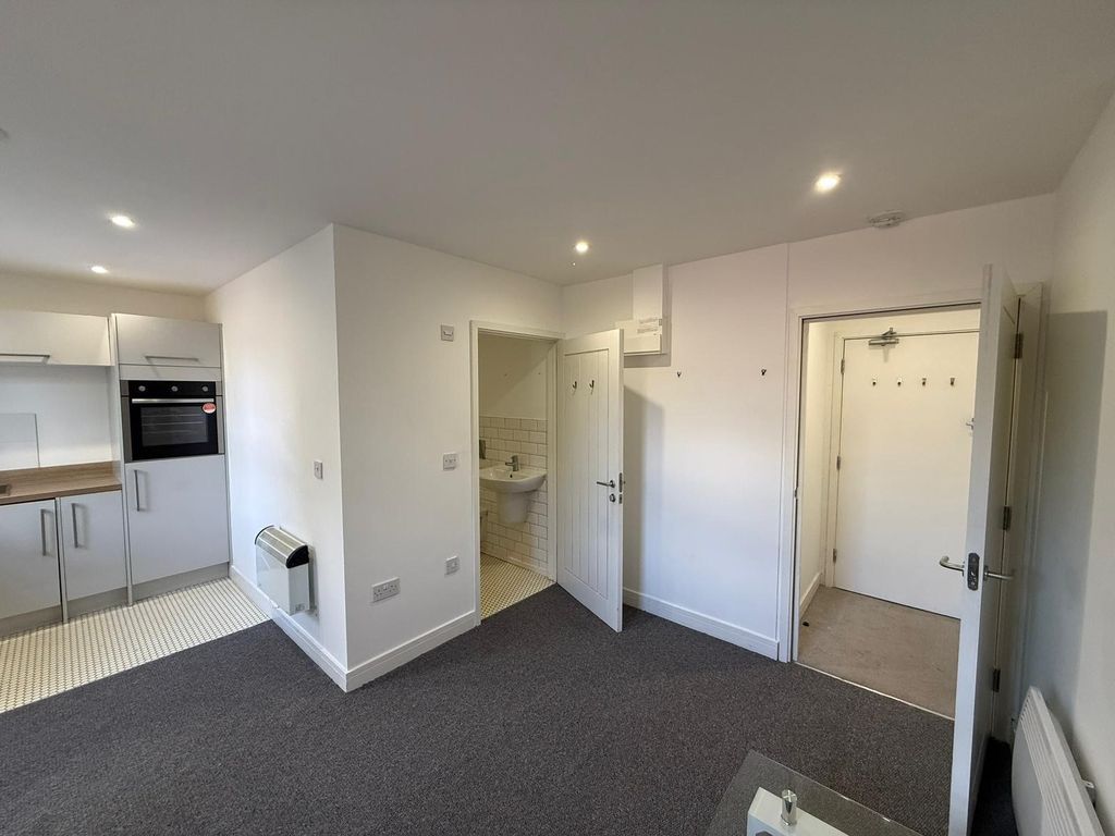 Property photo 2 of 3 View
