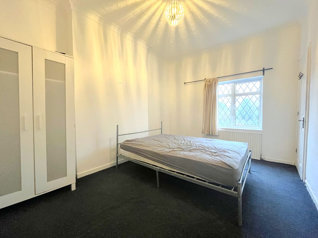 Property photo 2 of 3