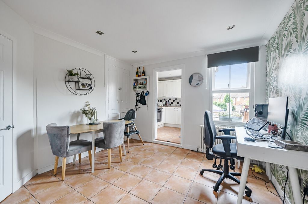 Property photo 3 of 16 1341181-3-68Adc92...