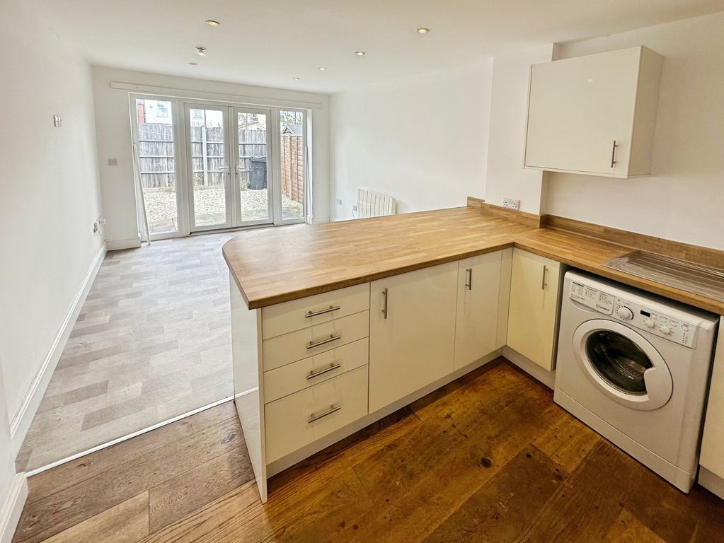 Property photo 3 of 11 Image