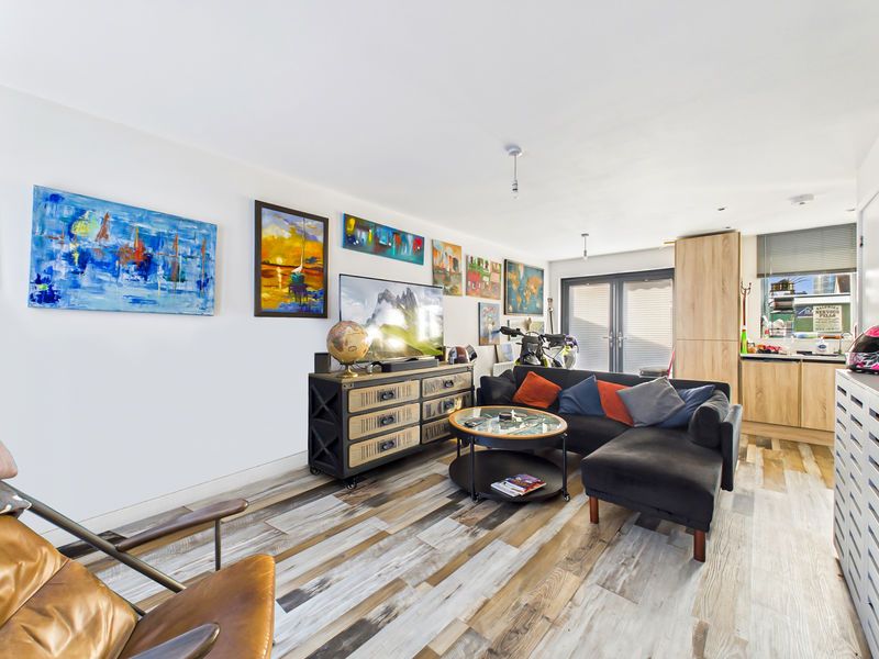 Property photo 2 of 8 Photo 9