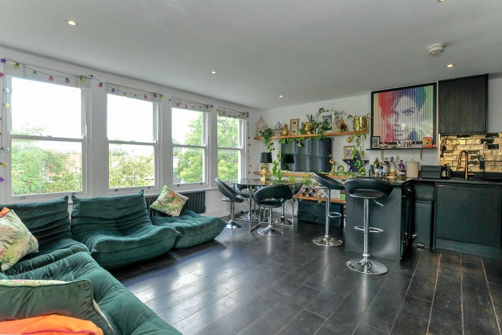 Property photo 1 of 22 16.Jpg