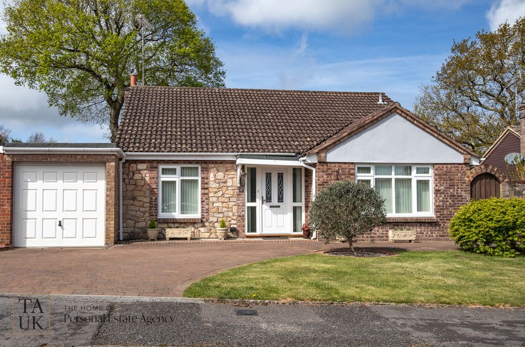 Property photo 1 of 21