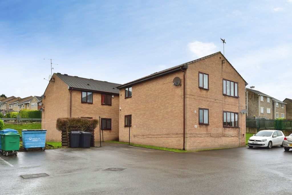 Property photo 1 of 15 Outside