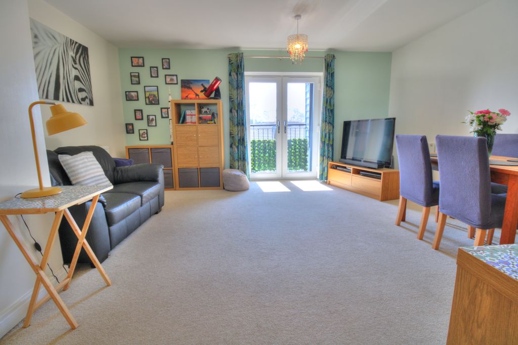 Property photo 2 of 19 Photo #2