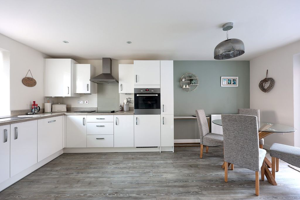 Property photo 3 of 20 3857965