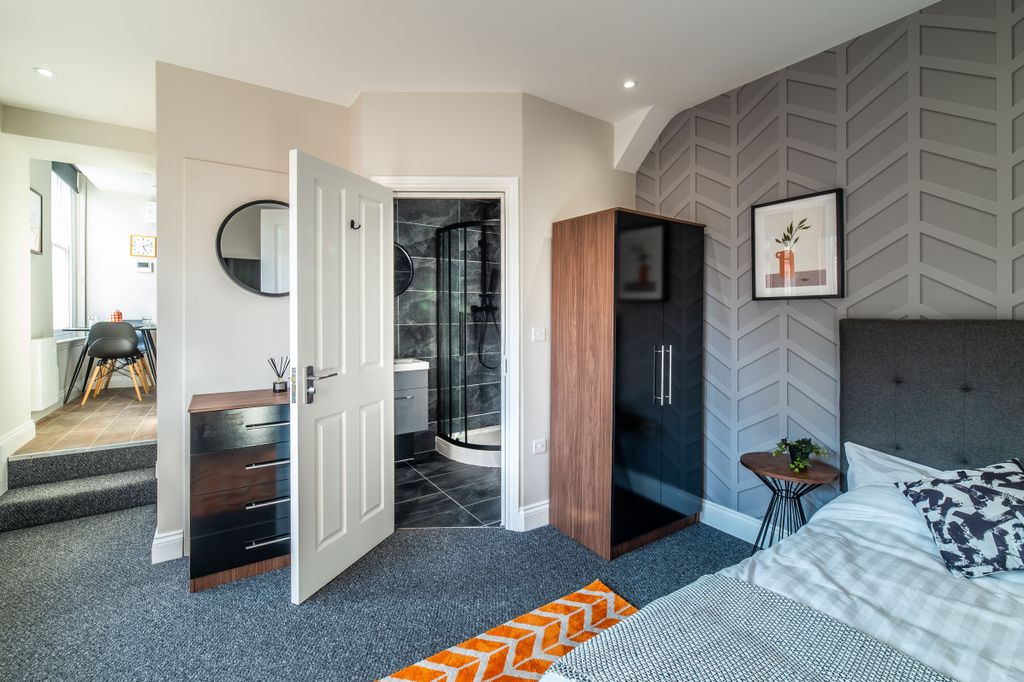 Property photo 1 of 11 Canning Place A203-005