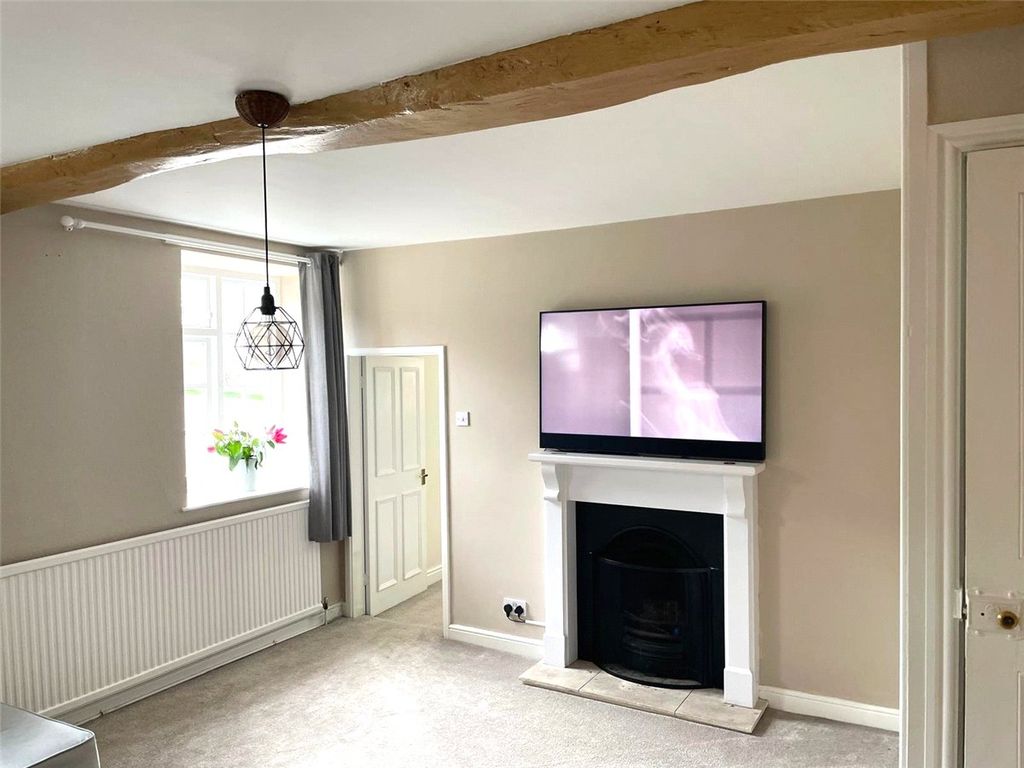 Property photo 3 of 6 Picture 3