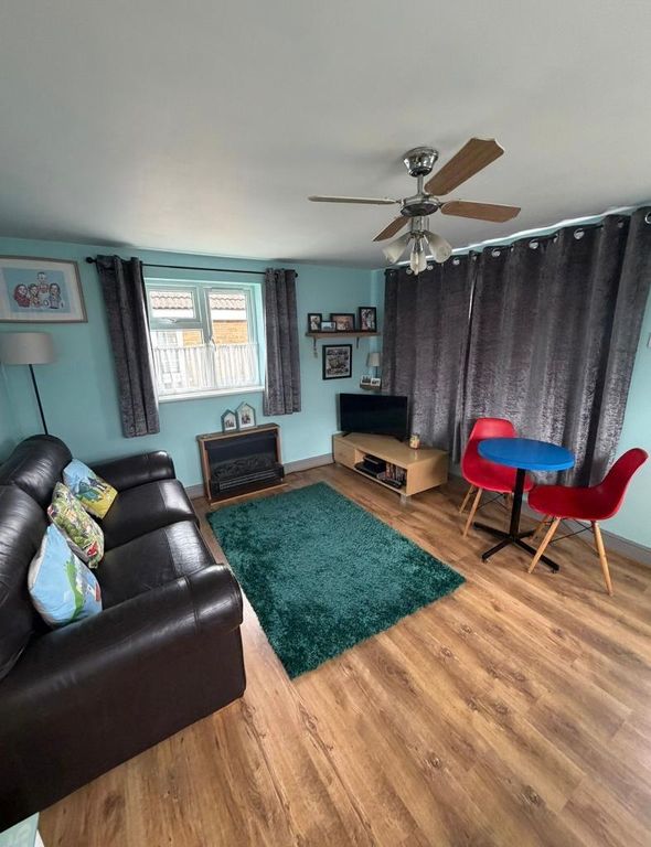 Property photo 3 of 10