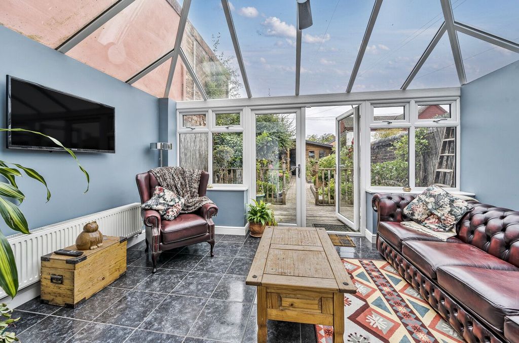 Property photo 3 of 15