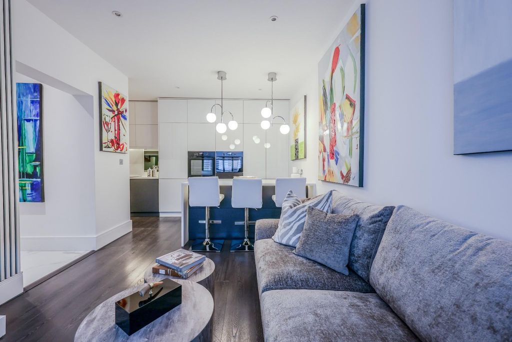 Property photo 3 of 22