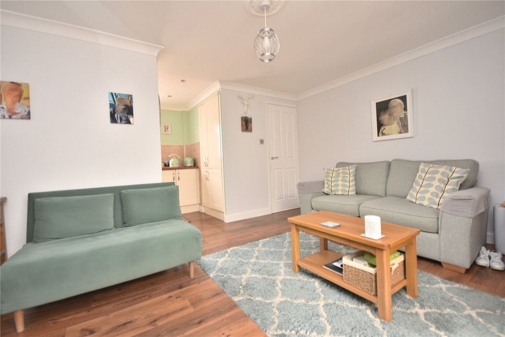Property photo 3 of 14 Picture No. 12