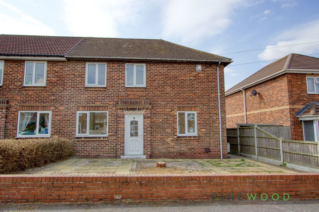 Property photo 1 of 15 Front