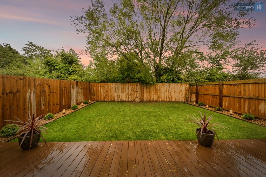 Property photo 2 of 19 Picture No. 33