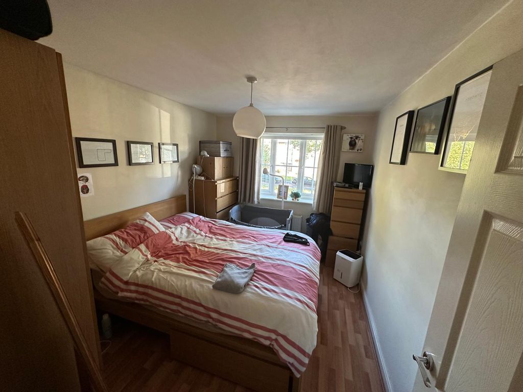 Property photo 1 of 4