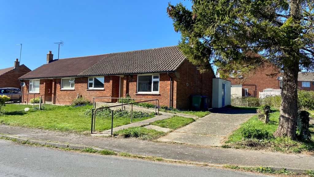 Property photo 1 of 18 F4