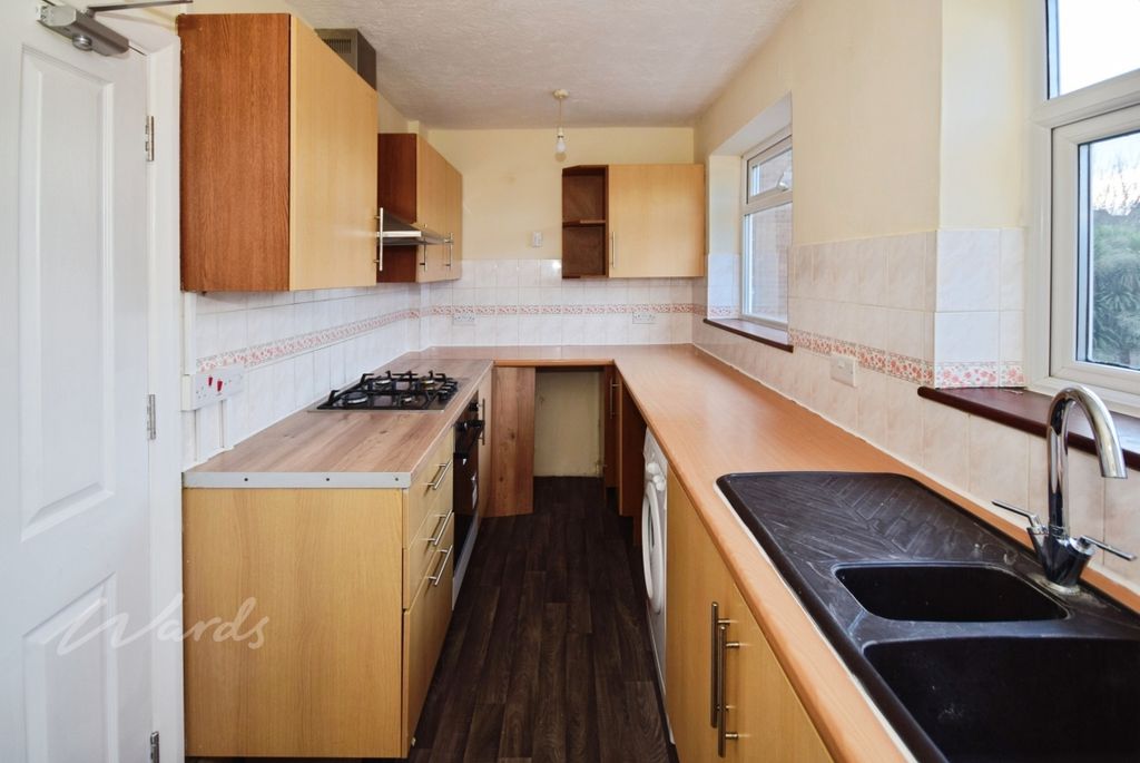 Property photo 2 of 6 Scott Kitchen