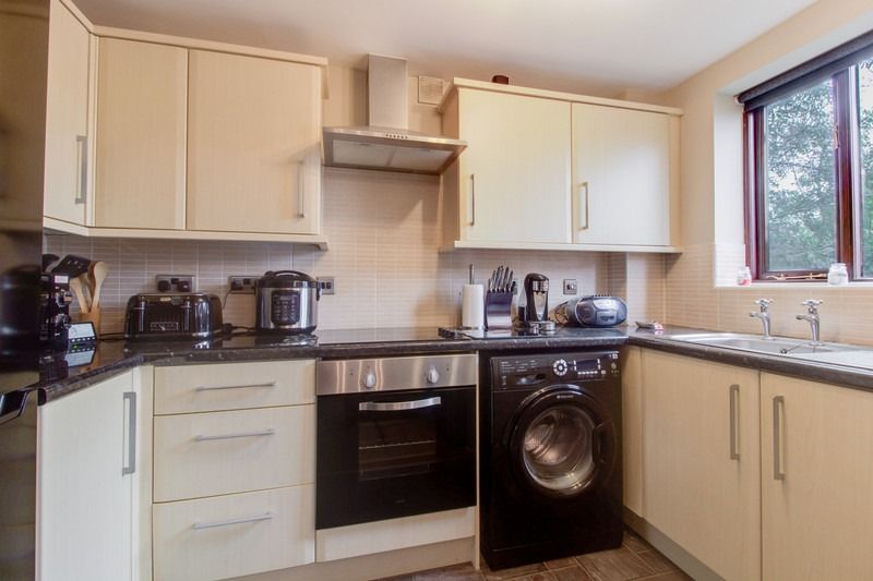 Property photo 2 of 6 5000823