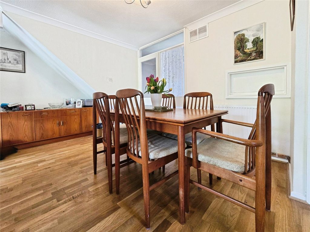 Property photo 3 of 14 Picture No. 11