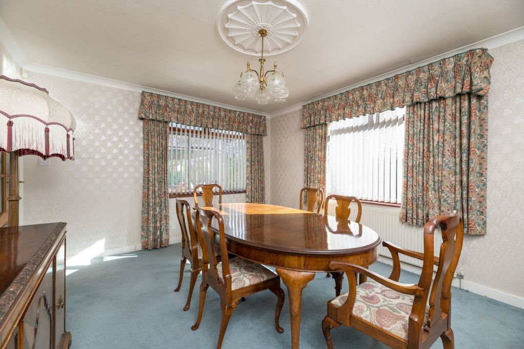 Property photo 3 of 39 Dining Room