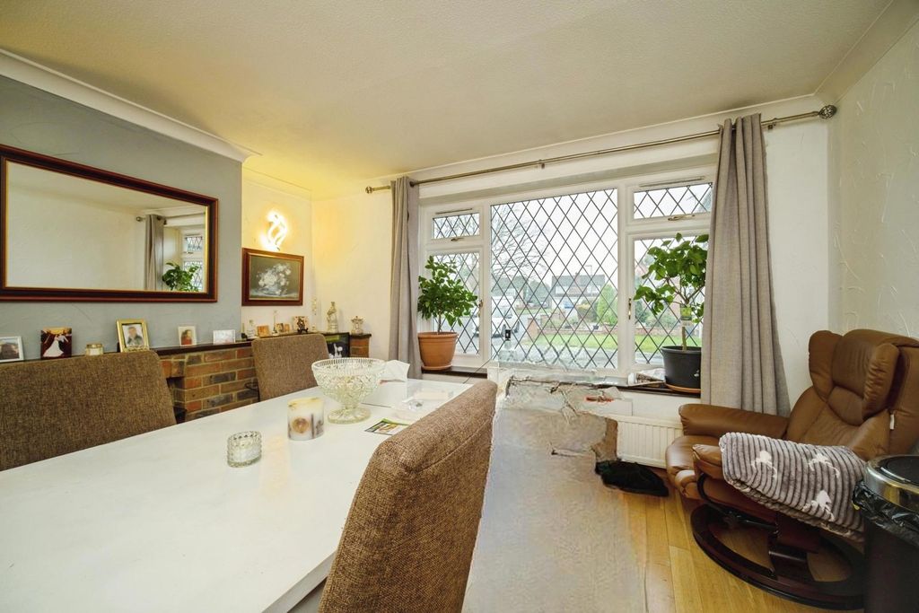 Property photo 3 of 14 Pbox-Img.Jpg