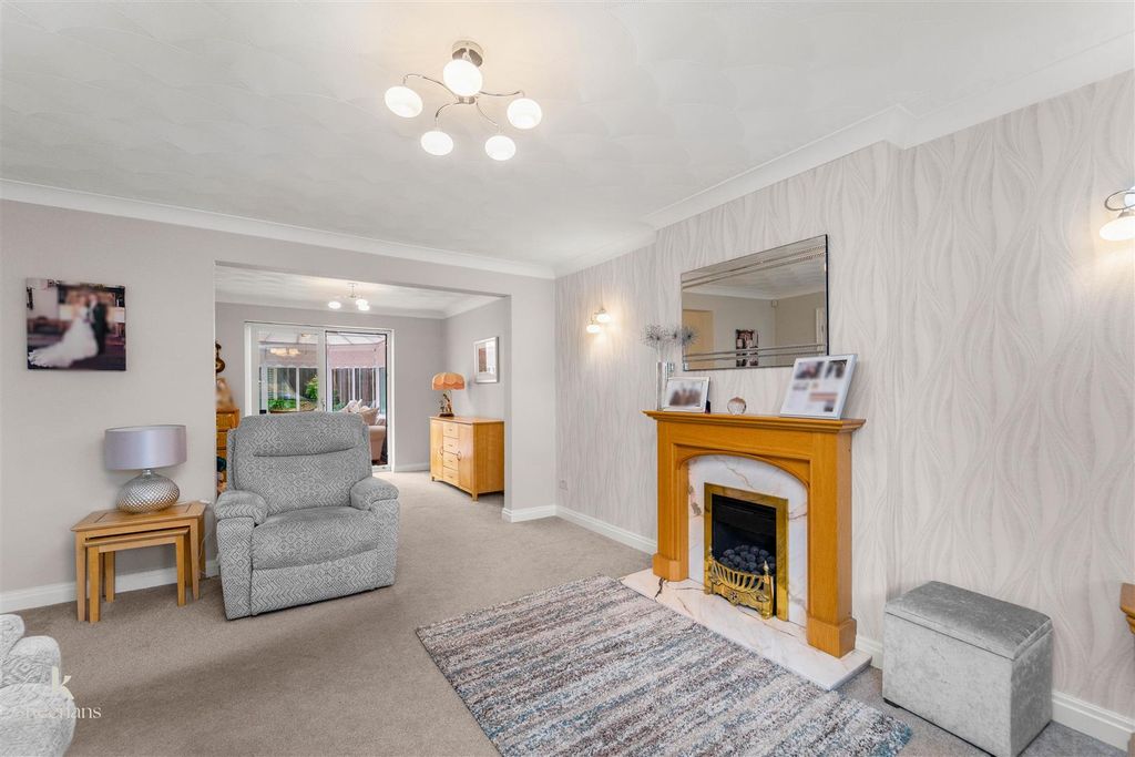 Property photo 2 of 32 Dsc06478-2.Jpg