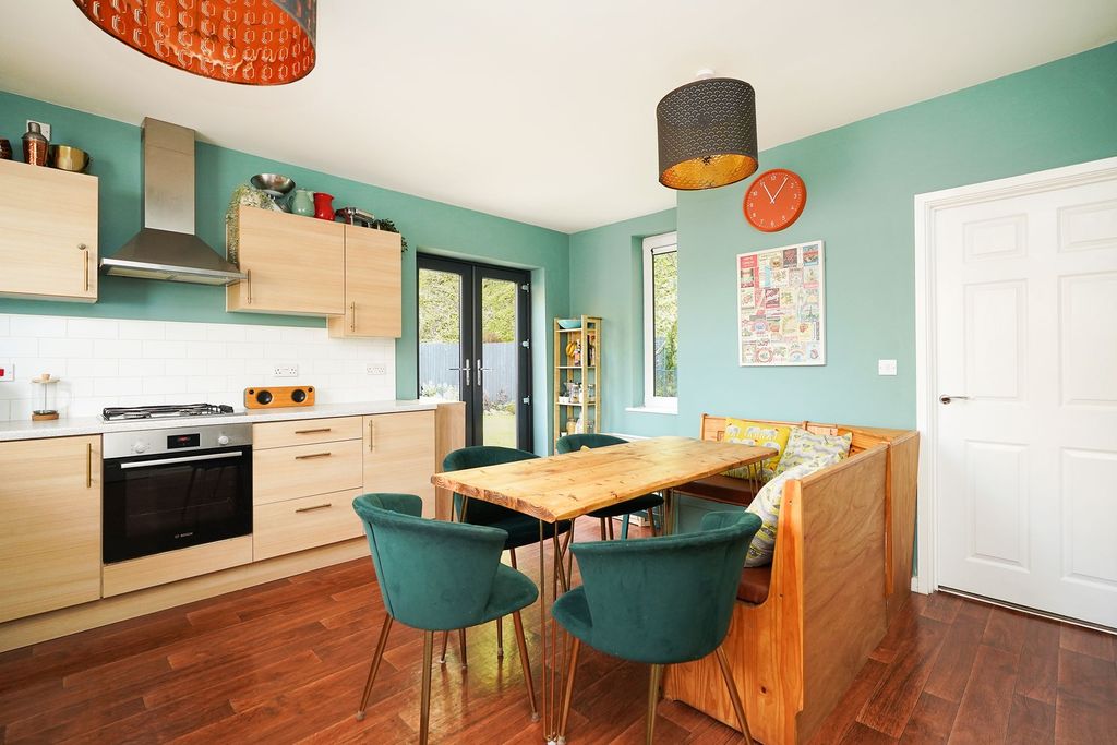 Property photo 3 of 24