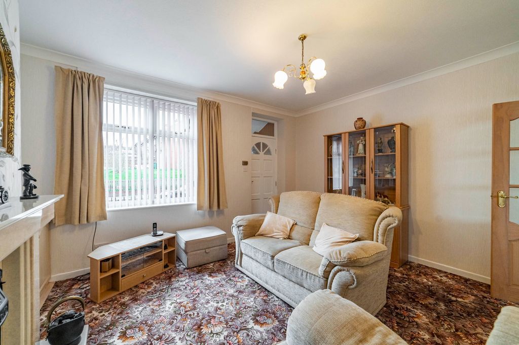 Property photo 3 of 20