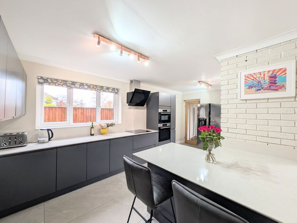 Property photo 3 of 27 Kitchen View 2