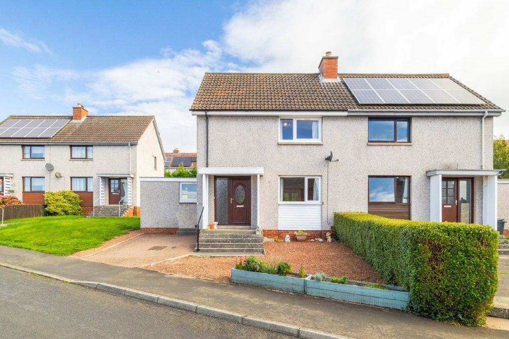 Property photo 1 of 32