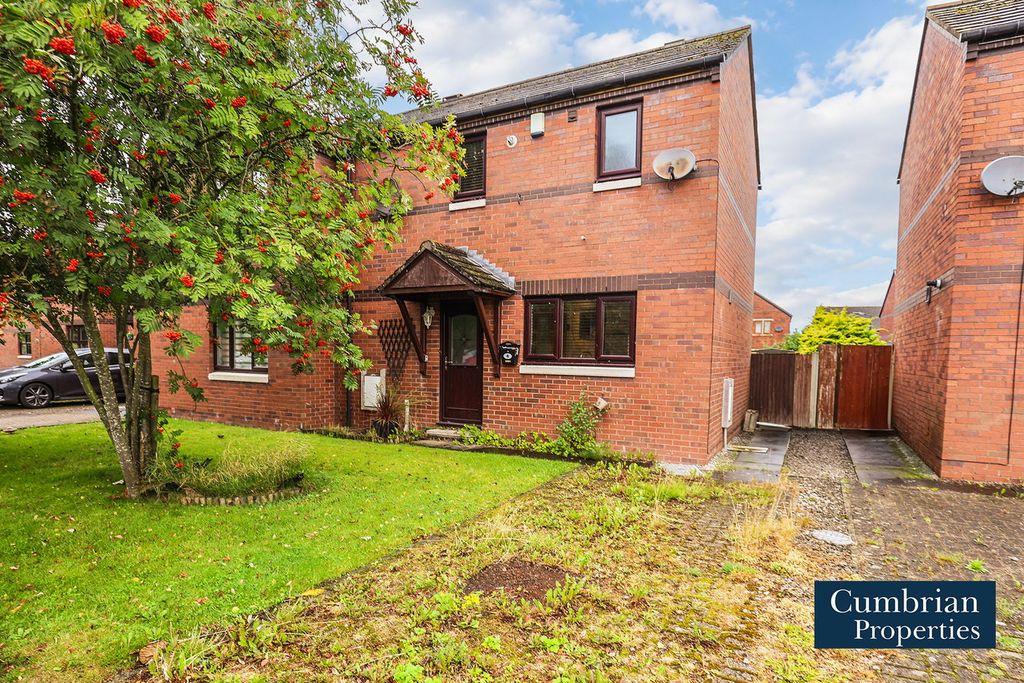 Property photo 1 of 10 External