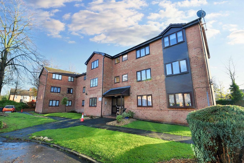 Property photo 1 of 8